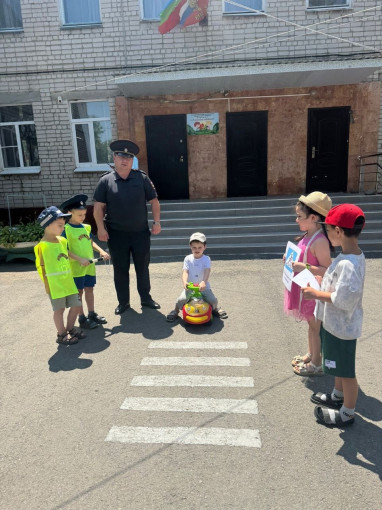 С Днем ГАИ вас поздравляем! С Днем ГАИ вас поздравляем!.